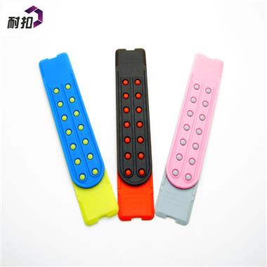 塑膠帽子配件 七孔單排膠扣 全新環(huán)保料 廠家大量生產(chǎn)銷(xiāo)售