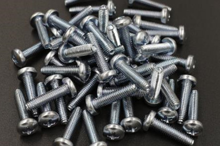 做好三角螺釘清洗和檢查工作，讓工件更堅(jiān)固！