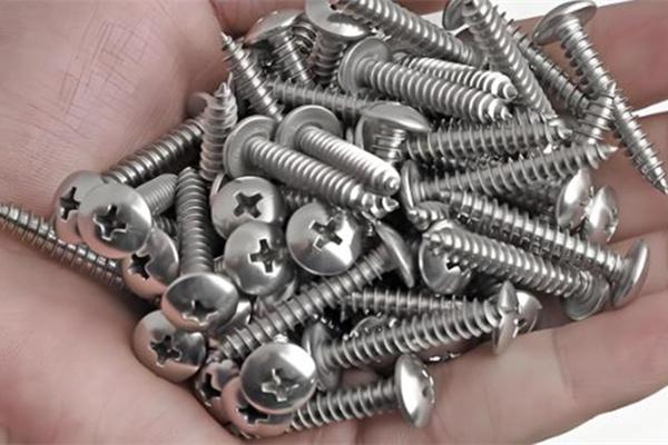 選對(duì)自攻螺釘生產(chǎn)廠家，可節(jié)省成本！