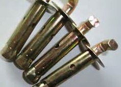 安裝一臺(tái)電熱水器需要用到幾個(gè)螺釘？